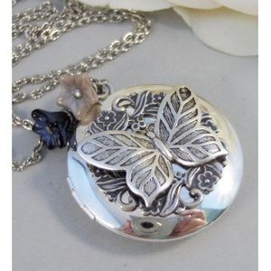Butterfly locket necklace flower bohemian 70’s style silver antique vintage